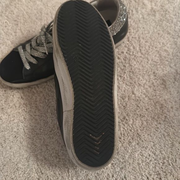 Golden Goose black athletic shoes - Picture 3 of 3